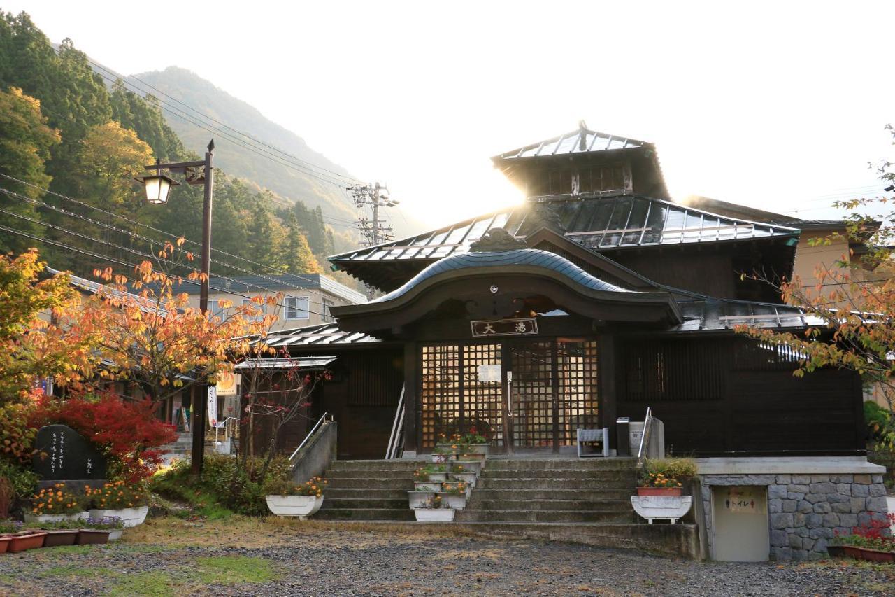 Fujiiso (Adults Only) Ξενοδοχείο Takayama  Εξωτερικό φωτογραφία